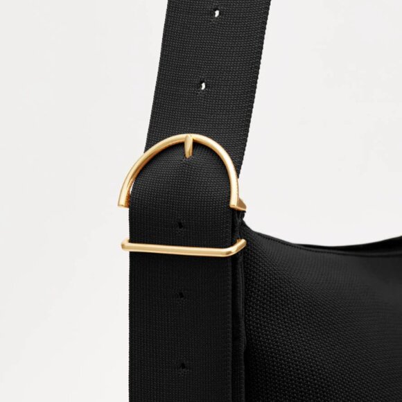 Cuyana Sling Bag Medium - Picture 4 of 4